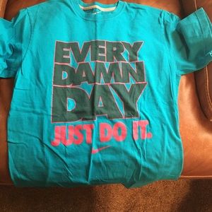 Nike Tshirt